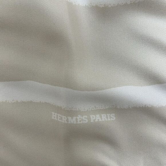 Hermes Scarf Carré 90 Ivory And White Border - Picture 3 of 5